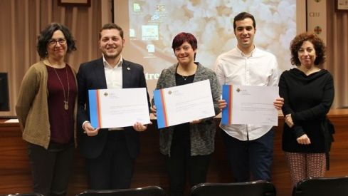 Farmacia del CEU premia los mejores Trabajos Fin de Grado del curso 2015-16