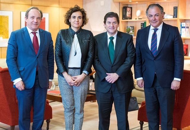 Primer encuentro institucional entre AESEG y la ministra de Sanidad, Servicios Sociales e Igualdad