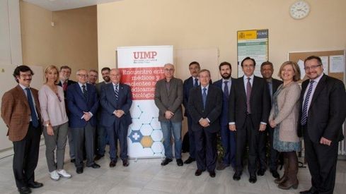 Pacientes y sociedades científicas reclaman garantías para los tratamientos con biológicos y biosimilares