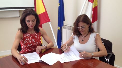 CONCYL y la Fundación Pharmaceutical Care firman un acuerdo para potenciar la formación e investigación farmacéutica