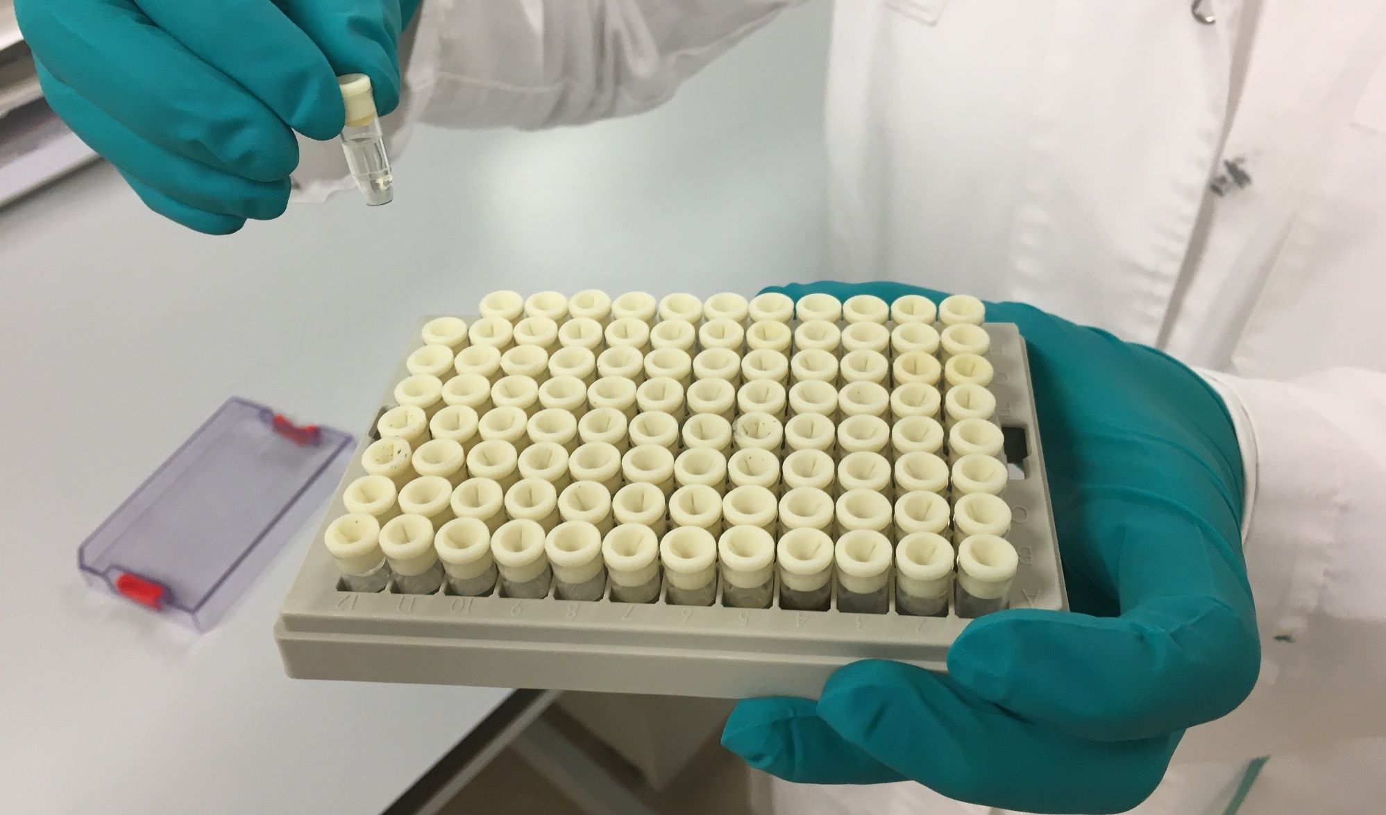 La inversión en I+D farmacéutica creció un 8% en España en 2016