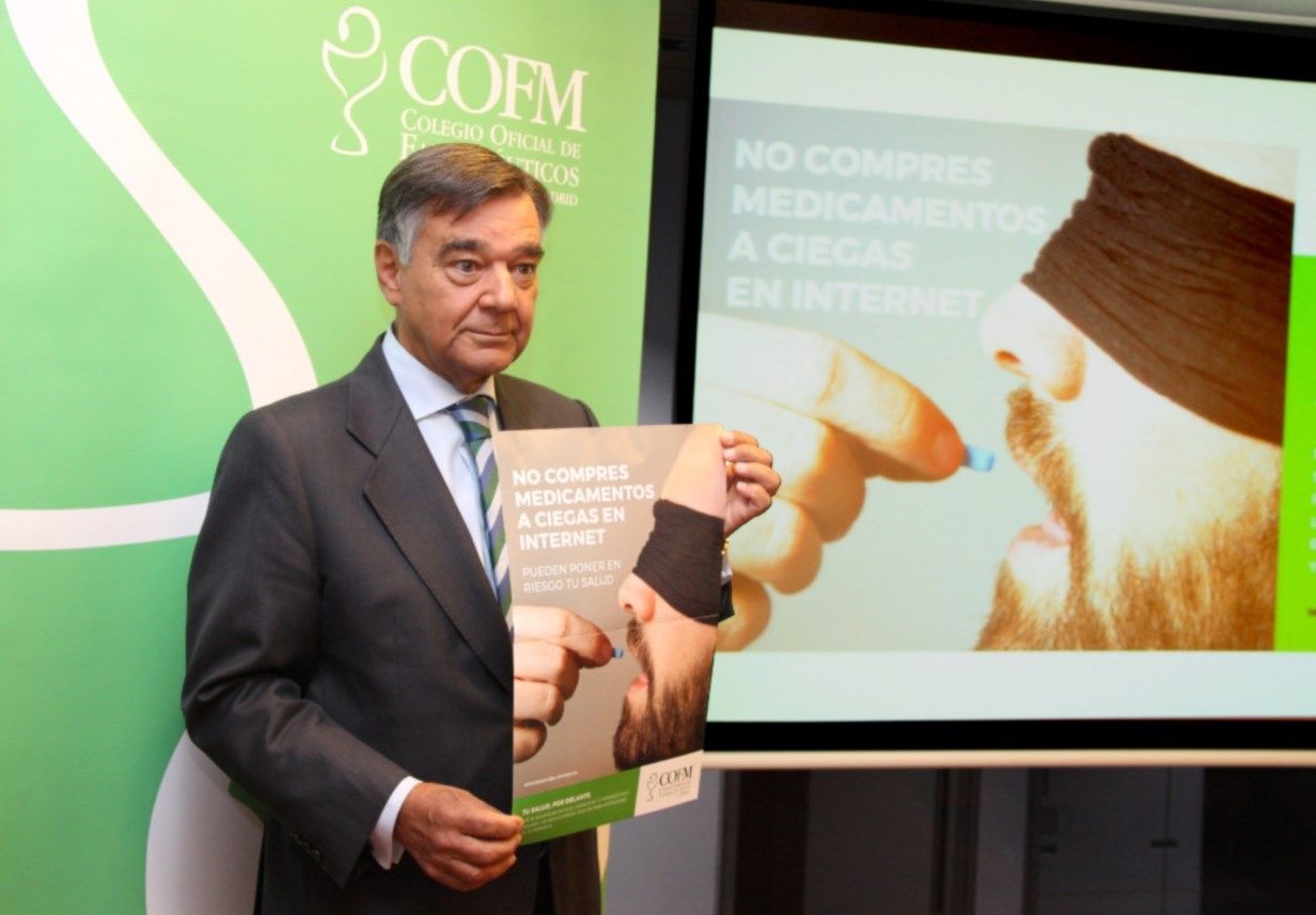 El COF de Madrid lanza una campaña contra la venta ilegal de medicamentos en internet