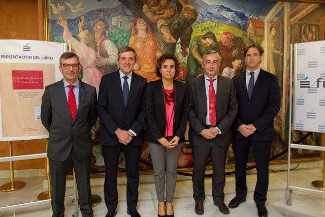 Jordi Faus y José Vida presentan su obra «Tratado de Derecho Farmacéutico»