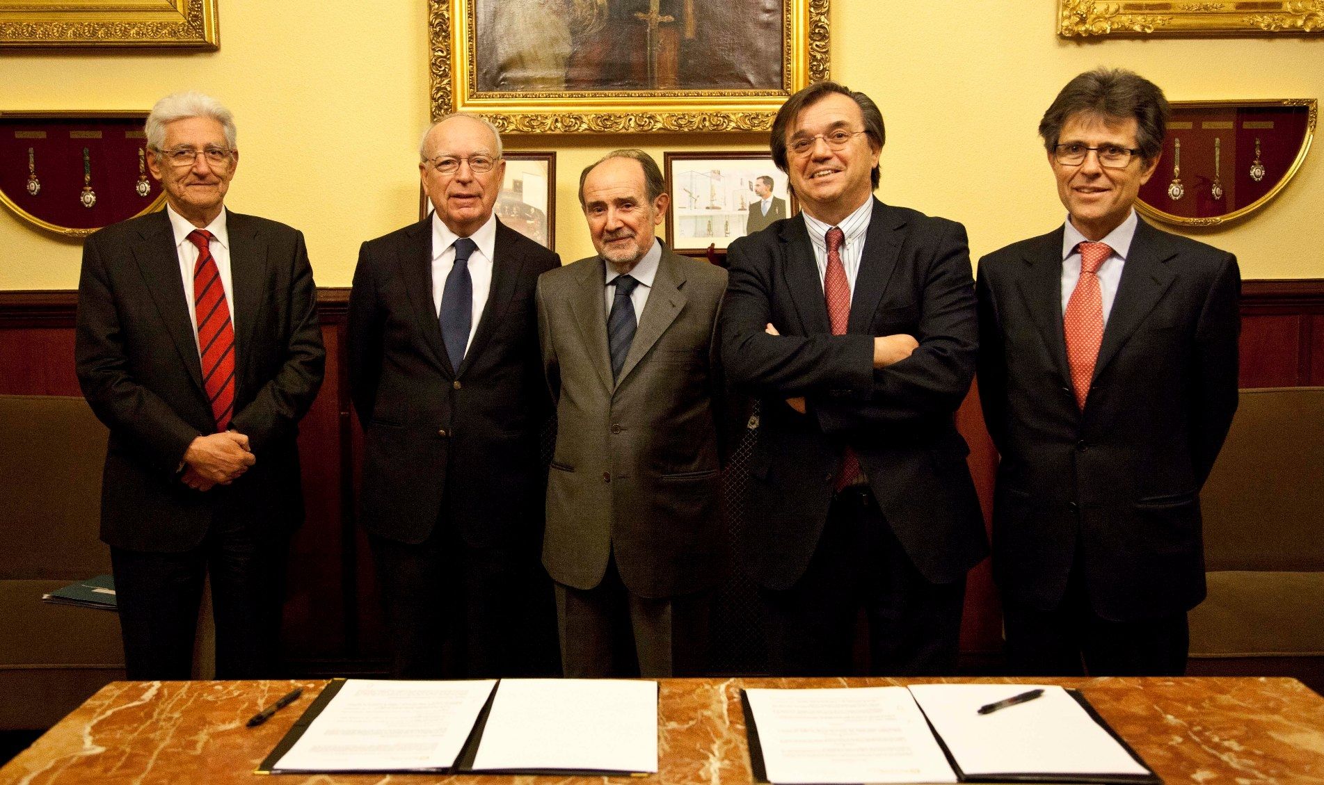 La Real Academia Nacional de Medicina y Farmaindustria colaborarán para generar un mayor conocimiento sobre el medicamento en la sociedad