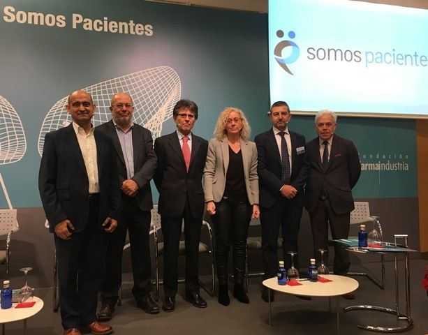 Parlamentarios, sanitarios y asociaciones defienden una mayor participación de los pacientes en la vida pública