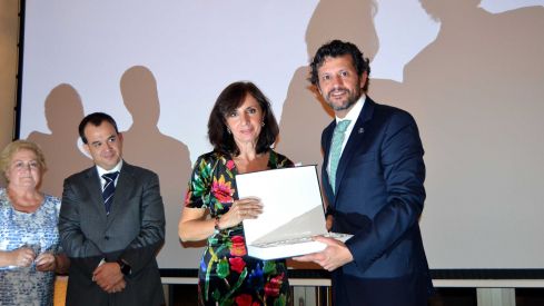La presidenta del COF de Toledo pide a las administraciones públicas y fuerzas políticas que apoyen el modelo actual de la farmacia española