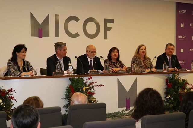 El COF de Valencia dio la bienvenida a más de 300 colegiados
