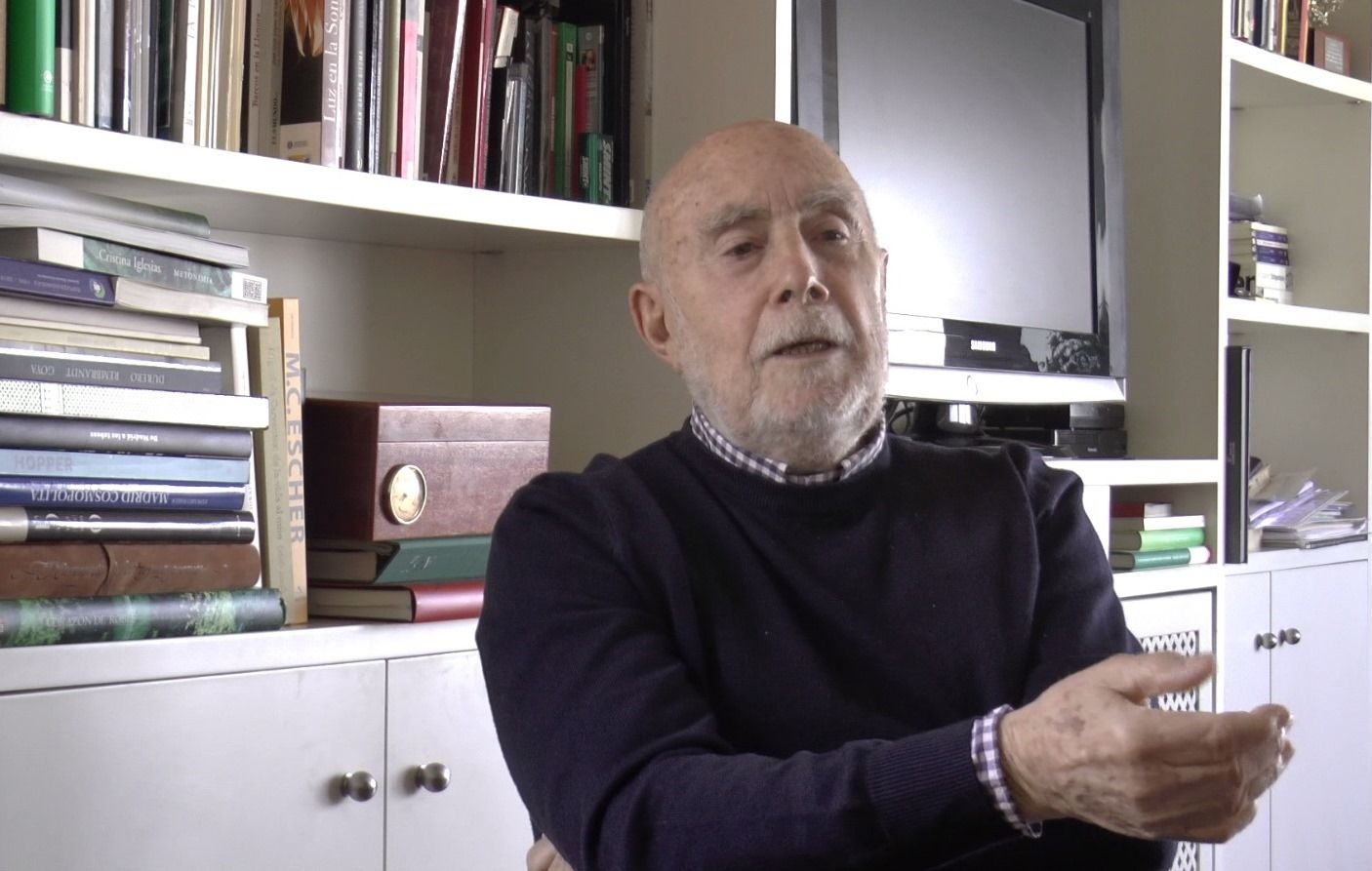 «Que mi mujer fuese farmacéutica fue definitivo, porque me permitió ganar tiempo para escribir»