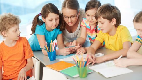 Adana dedica su jornada anual a ofrecer estrategias a la escuela inclusiva