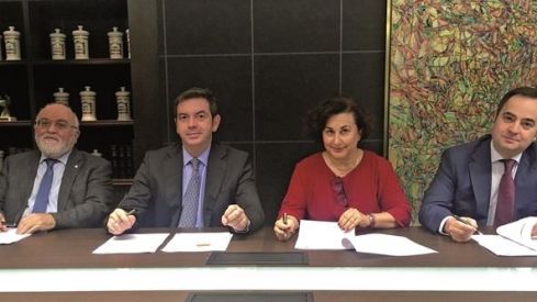 Los colegios de farmacéuticos vascos renuevan con Euskaltel la conectividad de la red de receta electrónica