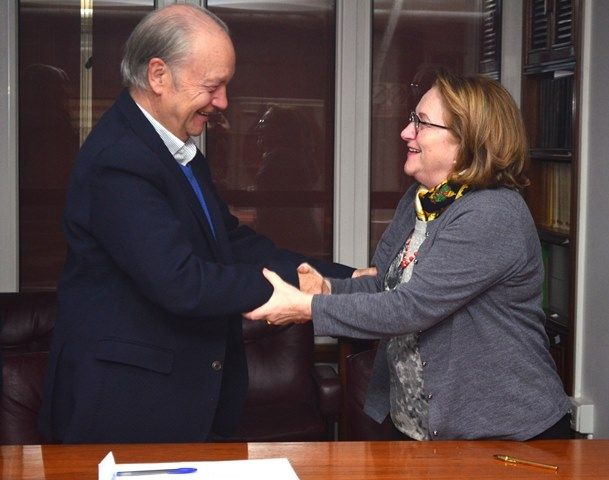 Las farmacias de Murcia garantizan el suministro de medicamentos a la Fundación Jesús Abandonado