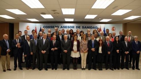 Dolors Montserrat presidió la constitución del Consejo Asesor de Sanidad