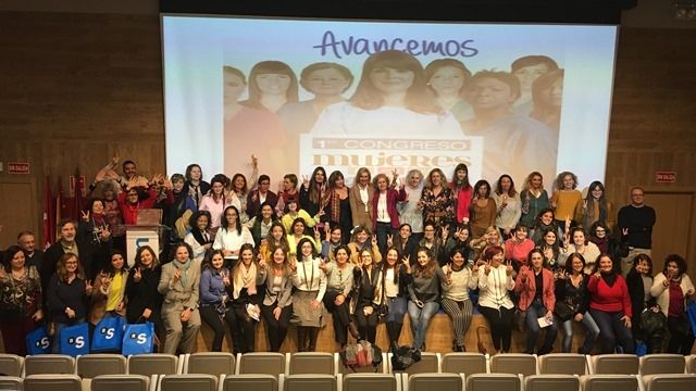 Dentistas, fisioterapeutas y farmacéuticos destacan la contribución de la mujer en el ámbito de la salud
