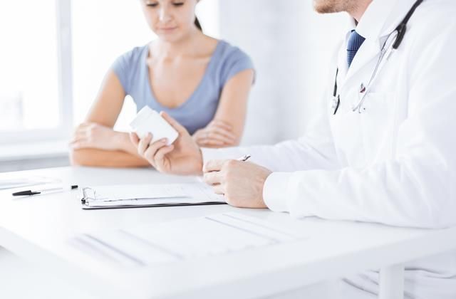 Tecnología punta para trabajar la adherencia al tratamiento farmacológico: una tecnología de miradas