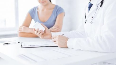 Tecnología punta para trabajar la adherencia al tratamiento farmacológico: una tecnología de miradas