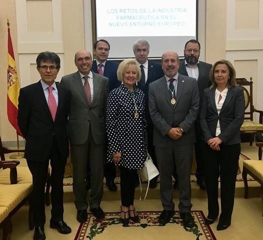 La industria farmacéutica aboga por la máxima cooperación con Reino Unido para evitar los riesgos de un Brexit ‘duro’