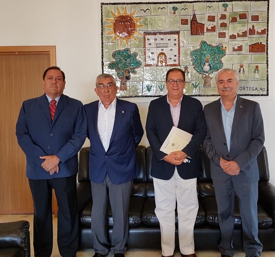 Los farmacéuticos extremeños colaborarán con Farmacéuticos Sin Fronteras en acciones del ámbito del desarrollo y la acción social