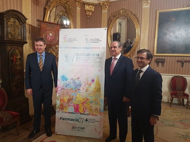 Jesús Aguilar presenta al alcalde de Burgos el 21 Congreso Nacional Farmacéutico