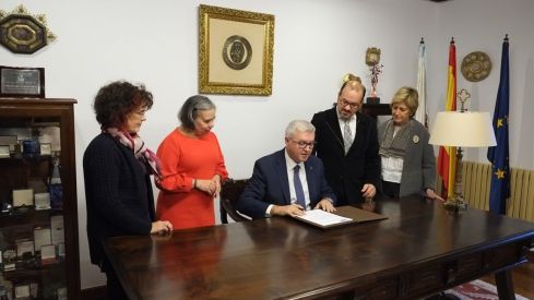 El Grupo Cofares y la Universidad de Santiago de Compostela colaborarán en la formación práctica del alumnado de Farmacia
