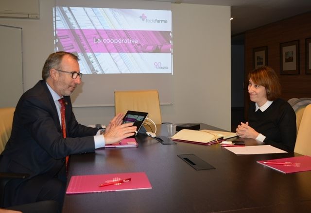 Fedefarma expone su modelo de distribución cooperativa a la presidenta de la Comisión de Salud del Parlamento de Cataluña