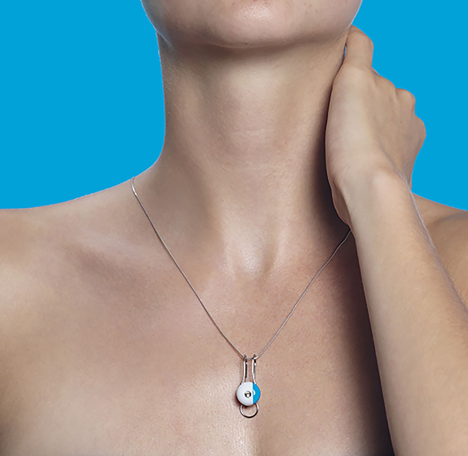 La Roche-Posay pone a la venta en EE.UU. el primer wearable que mide la exposición solar y otros factores que agreden a la piel