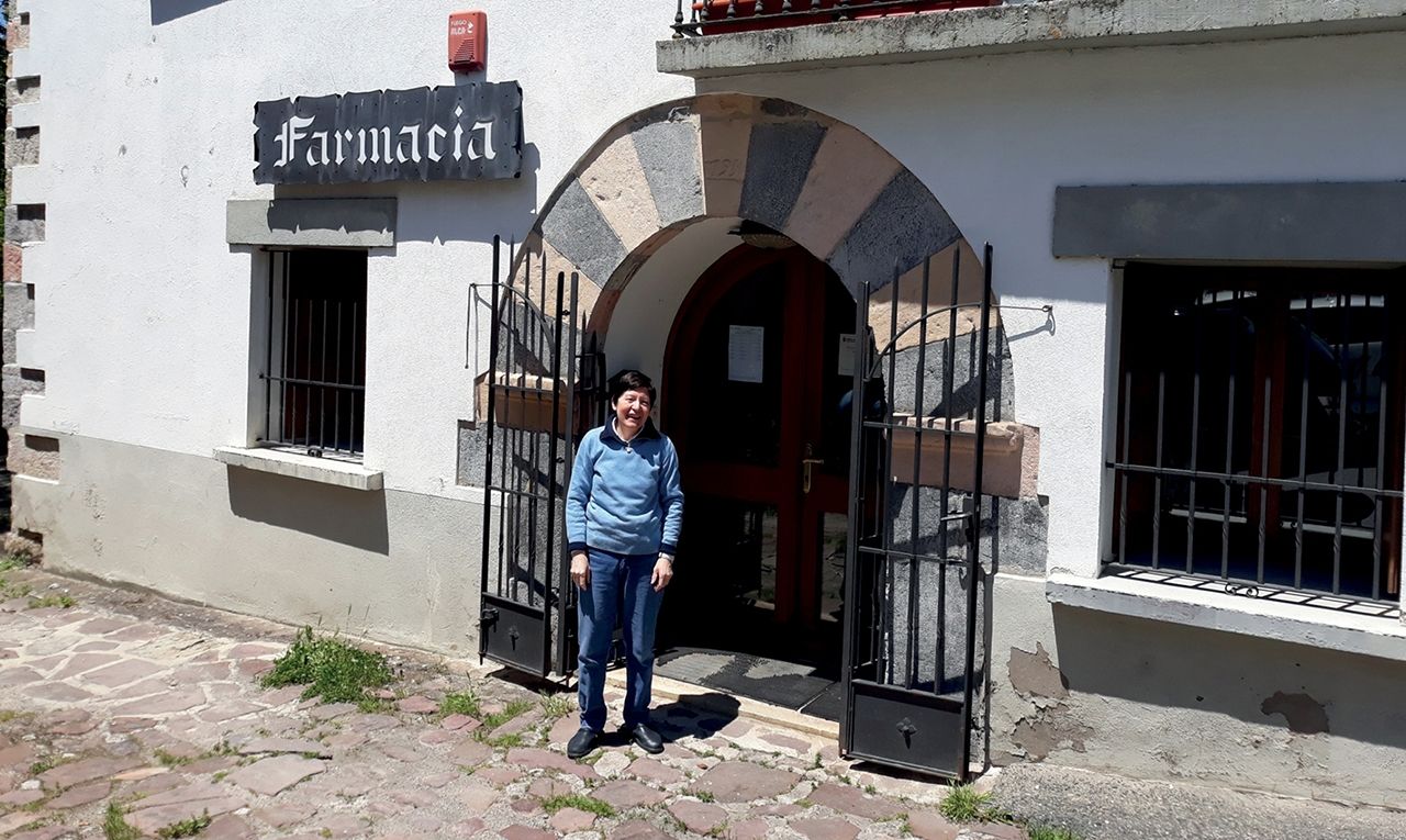 Las dificultades de una farmacia del Pirineo navarro