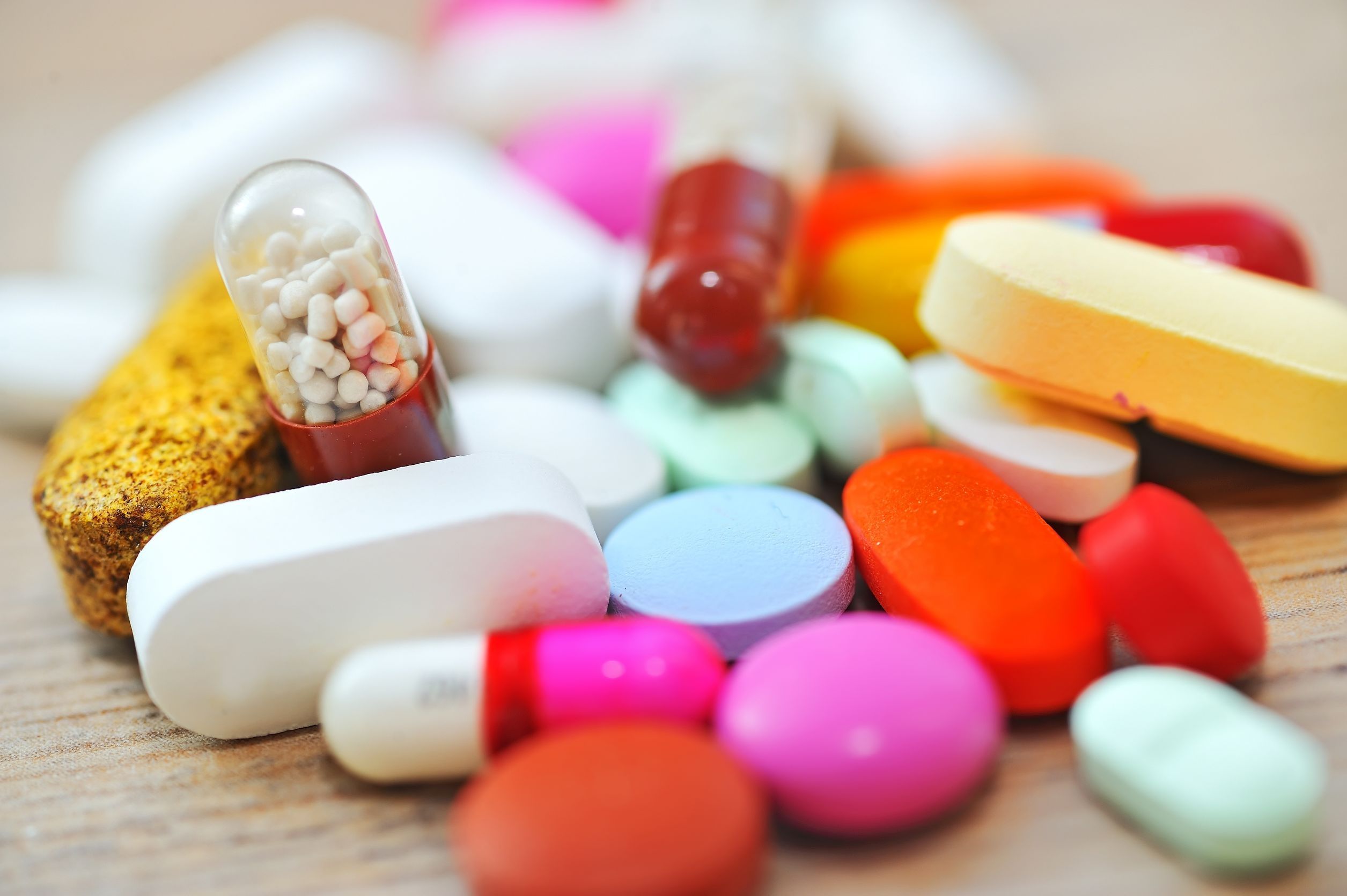 Bajan de precio 1.277 presentaciones de medicamentos de farmacia comunitaria