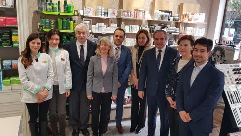 Realizada con éxito la primera prueba en real de verificación de medicamentos en una farmacia en España