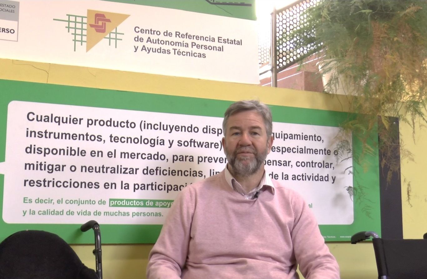 «Las personas mayores con cierta limitación funcional o discapacidad acuden a la farmacia comunitaria de confianza en busca de asesoramiento»