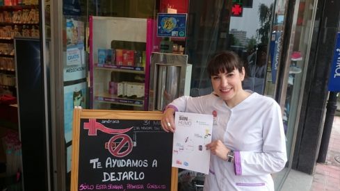 Farmacias de toda España inician una campaña para ayudar a dejar de fumar y concienciar sobre los riesgos de los productos de tabaco por calentamiento