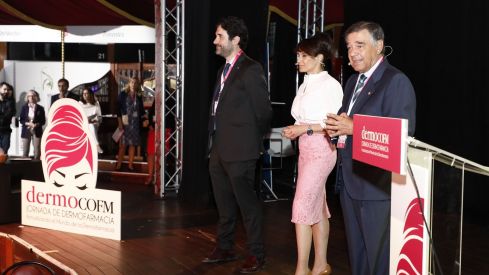 DermoCOFM abre su pasarela a la formación especializada en el cuidado de la piel