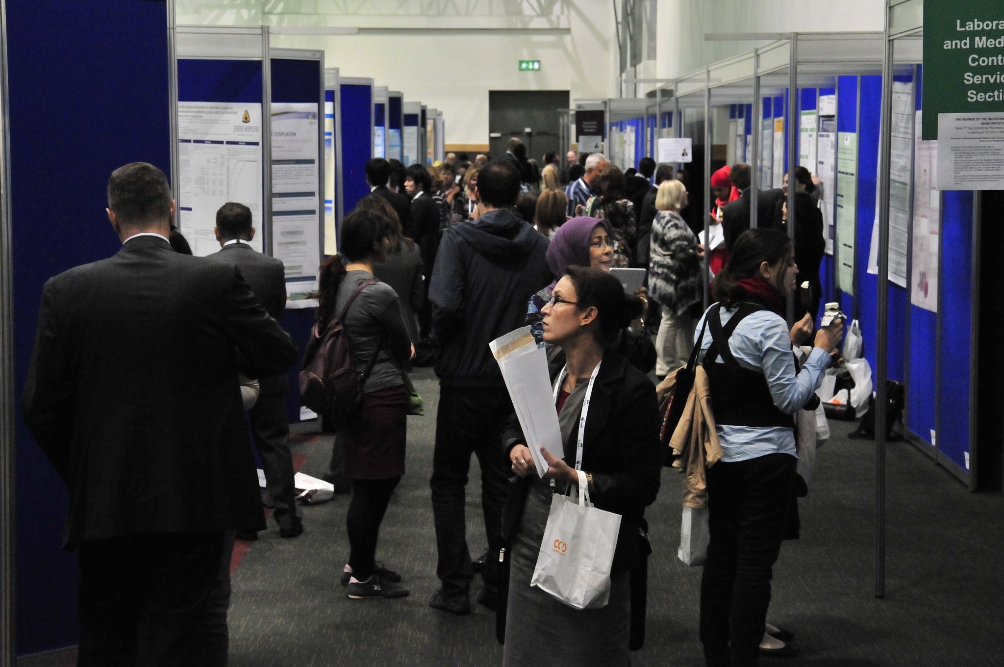 El Consejo General de Farmacéuticos presenta sus proyectos asistenciales para pacientes crónicos y polimedicados en el Congreso de la FIP