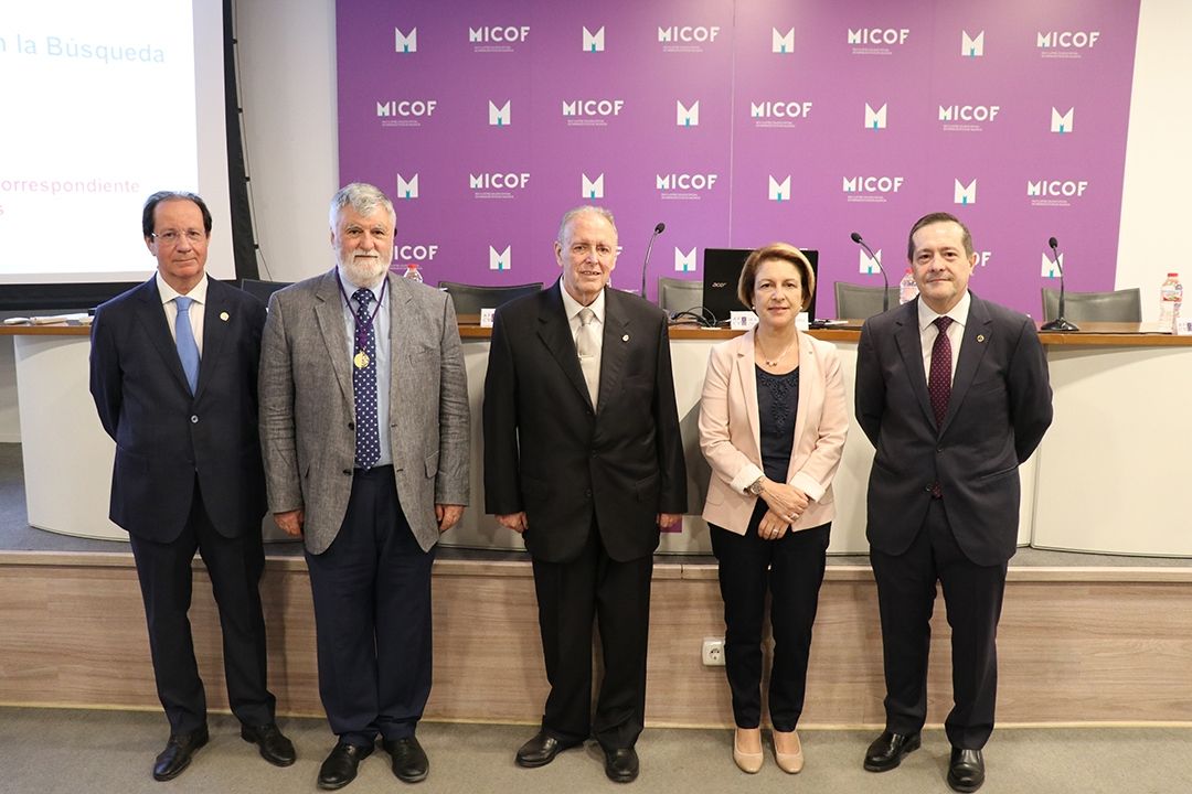 El profesor de la CEU UCH Dr. Gerardo Antón, académico correspondiente de la Academia de Farmacia de la Comunidad Valenciana