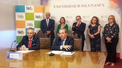 La Universidad de Salamanca y Bidafarma impulsarán la realización de actividades culturales, educativas, editoriales y científicas