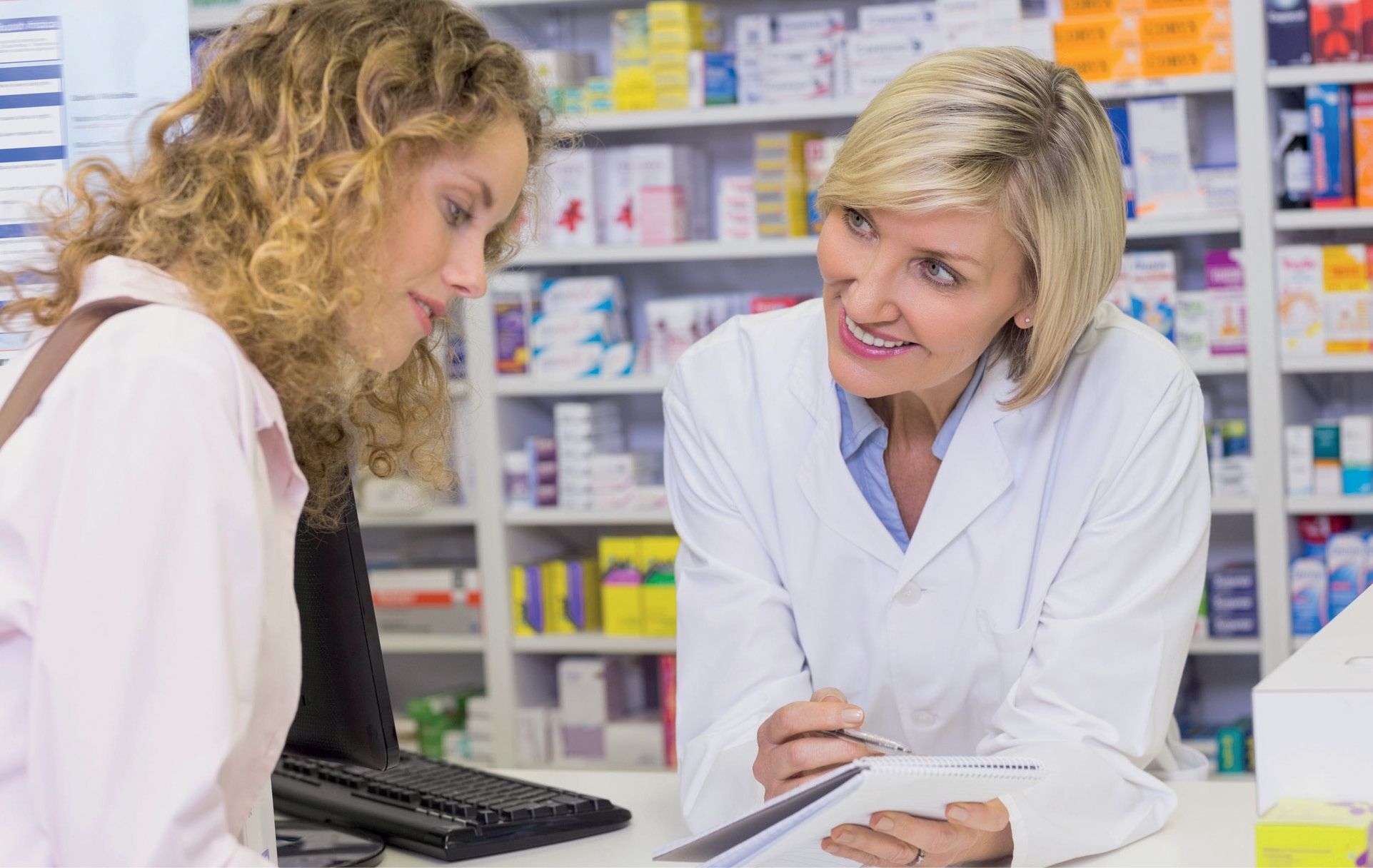 Oficina de farmacia y sociedad mercantil (I)