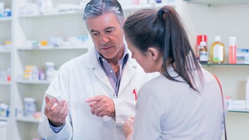 Oficina de farmacia y sociedad mercantil (II)