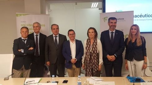 Los partidos políticos presentan sus propuestas a la profesión farmacéutica