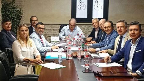 Los 8 colegios de farmacéuticos de Andalucía firman un manifiesto en favor de las vacunas