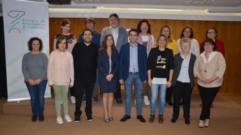 El Colegio de Farmacéuticos de Pontevedra presentó la revista «Salud Viva»