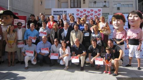 El COF de Tarragona recibe el reconocimiento como entidad colaboradora con el Maratón de Donación de Sangre de la ciudad El COF de Tarragona recibe el reconocimiento como entidad colaboradora con el Maratón de Donación de Sangre de la ciudad
