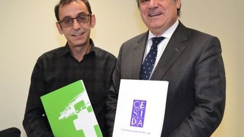 Farmacéuticos y CESIDA reclaman la libertad de elección del paciente de VIH para recibir su medicación