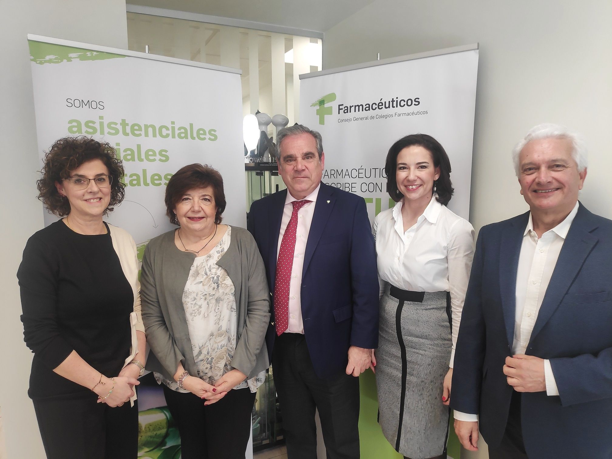 El Consejo General de Farmacéuticos y AEFI potencian su alianza