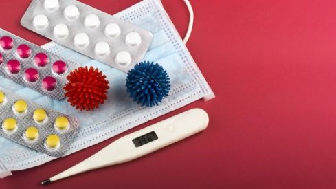 Indignación entre los farmacéuticos por que el Gobierno no les considera grupo de riesgo
