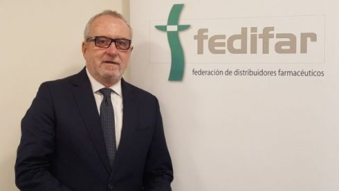 Las empresas de distribución farmacéutica «trabajan intensamente» para abastecer de mascarillas a las oficinas de farmacia