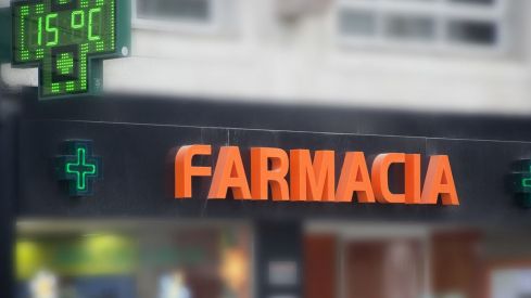 La red de farmacias madrileña registra 15 reaperturas desde su cierre temporal