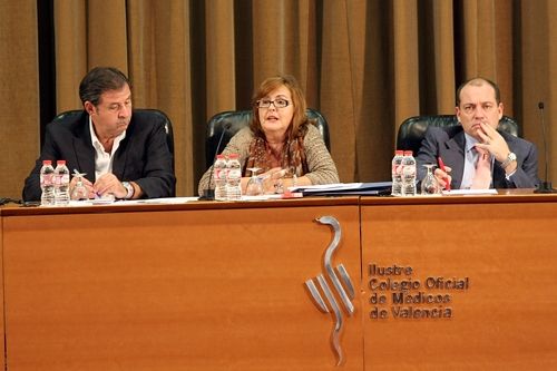 Los farmacéuticos valencianos acuerdan llevar a los tribunales las nuevas medidas adoptadas por la Dirección General de Farmacia de la Comunitat