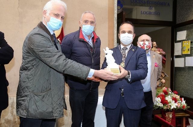 Logroño y La Rioja reconocen a la farmacia riojana por su actuación ante la COVID-19