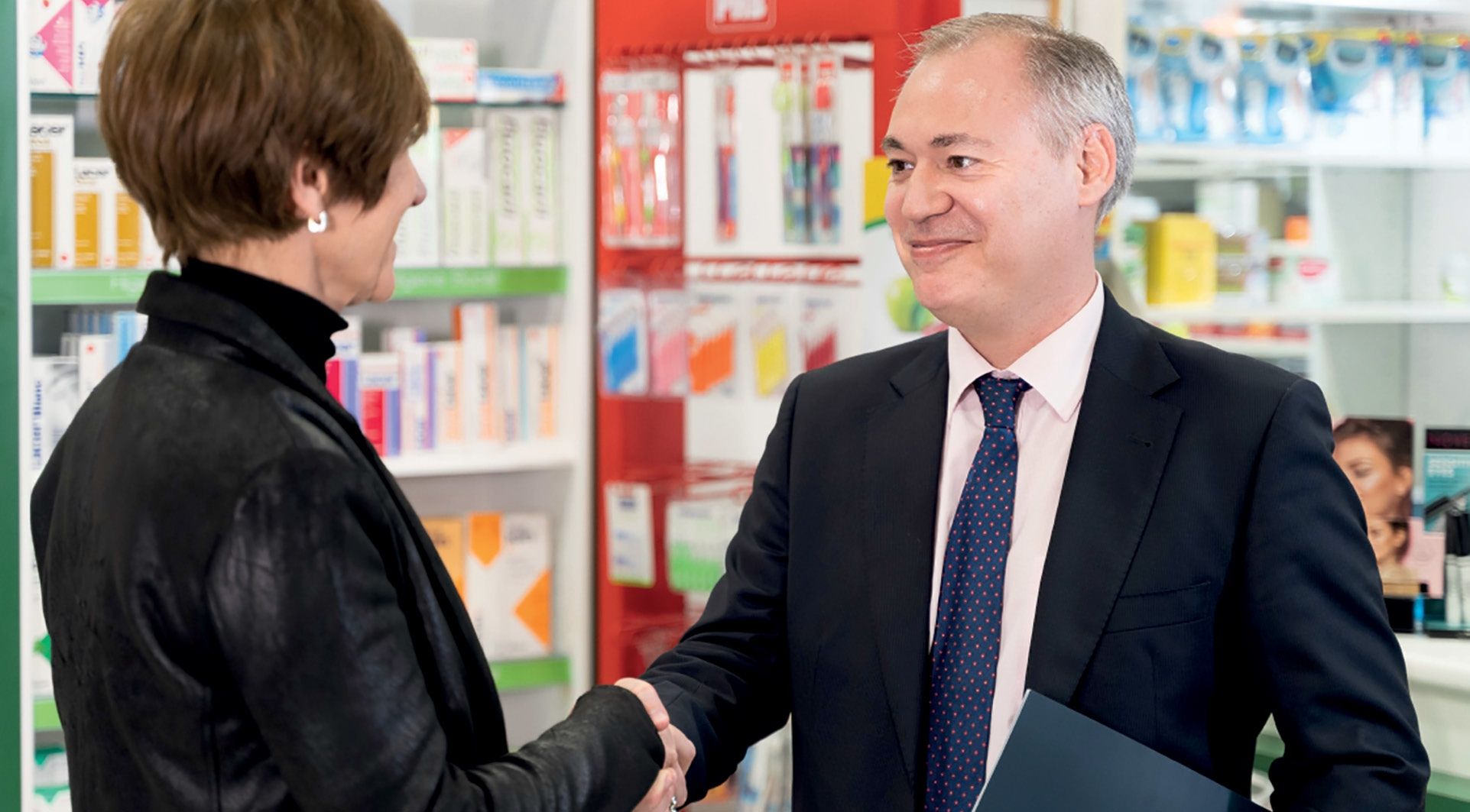 Inventario de existencias en la oficina de farmacia (II)