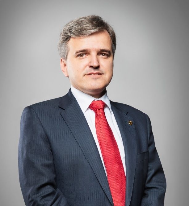 Xavier Casas Sánchez, nuevo presidente de fedefarma