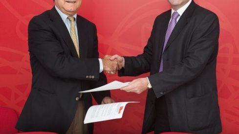 SEFAC y la Universidad Francisco de Vitoria firman un convenio de colaboración SEFAC y la Universidad Francisco de Vitoria firman un convenio de colaboración